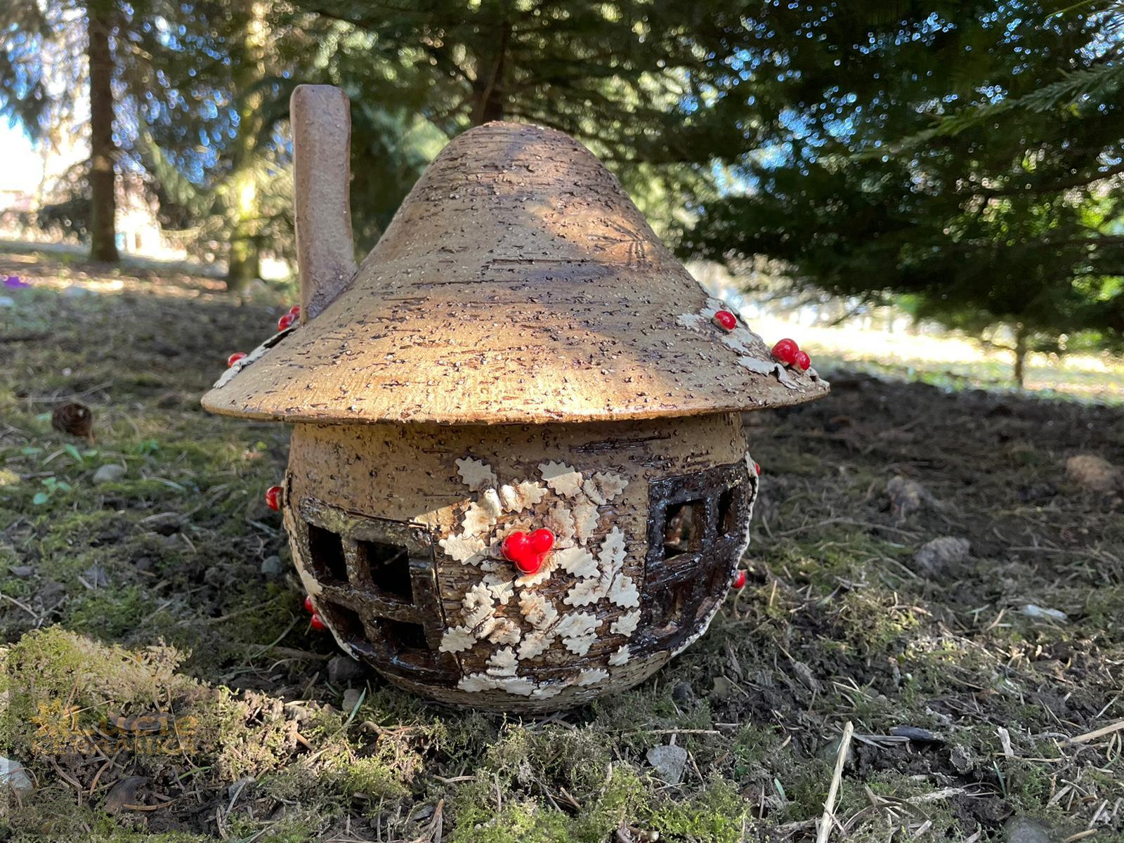 Domeček s cesmínou 30 cm