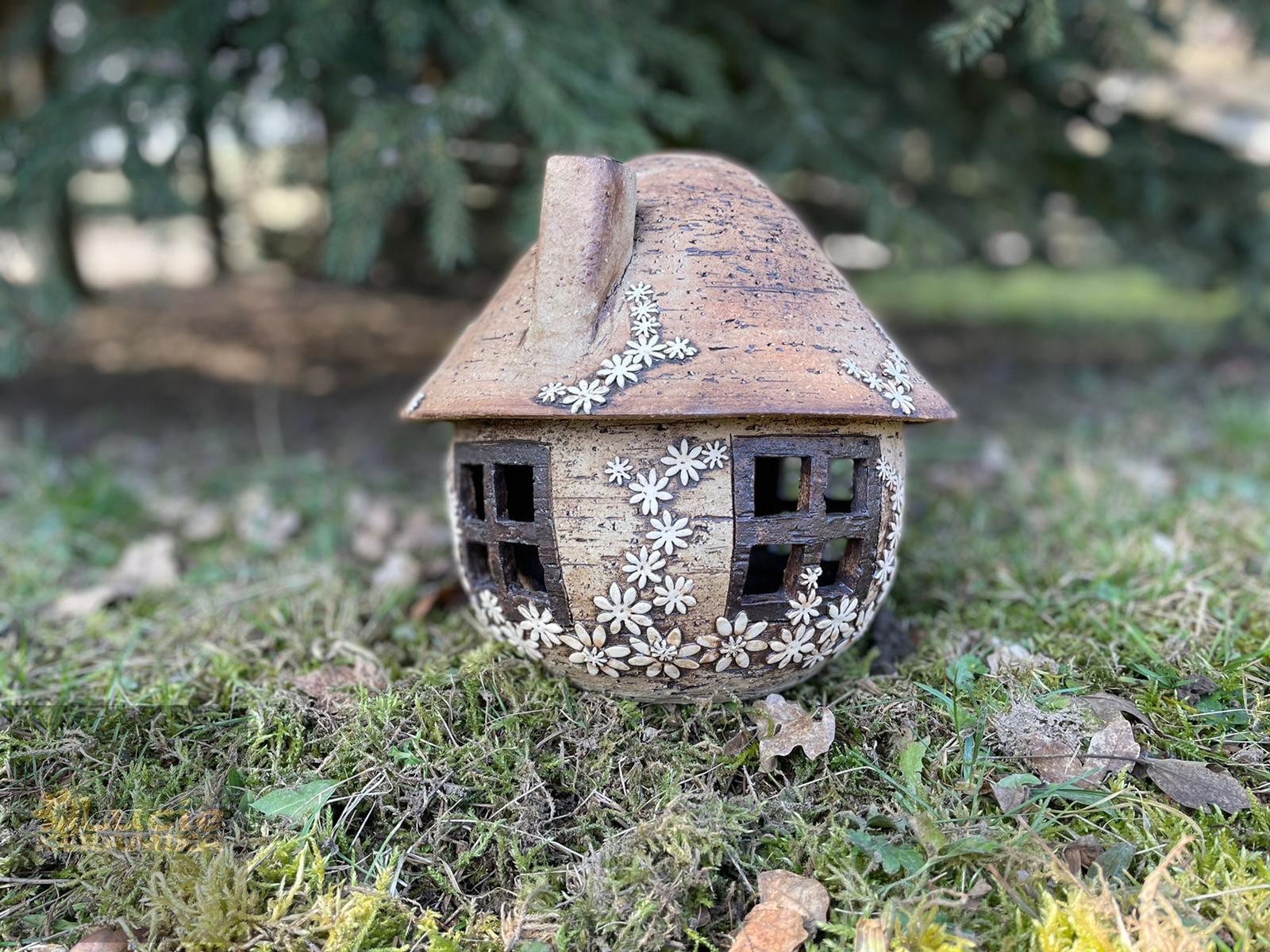 Domeček rozkvetlý 30 cm