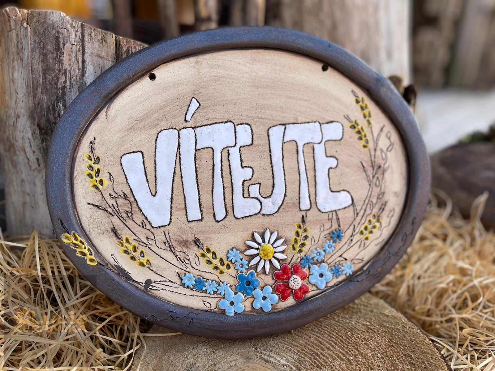 Cedule vítejte 30 cm luční kvítí s rámečkem
