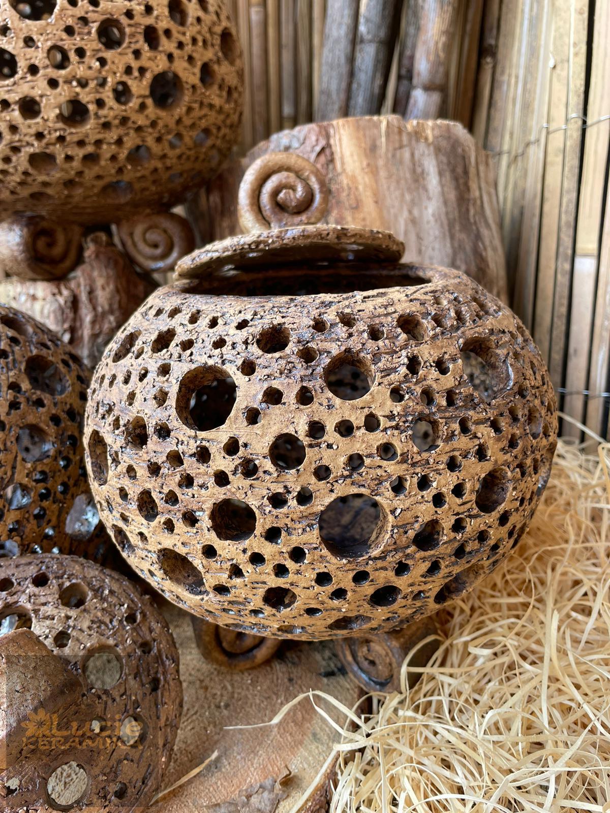 Koule na svíčku 15 cm,s pokličkou a nožkami