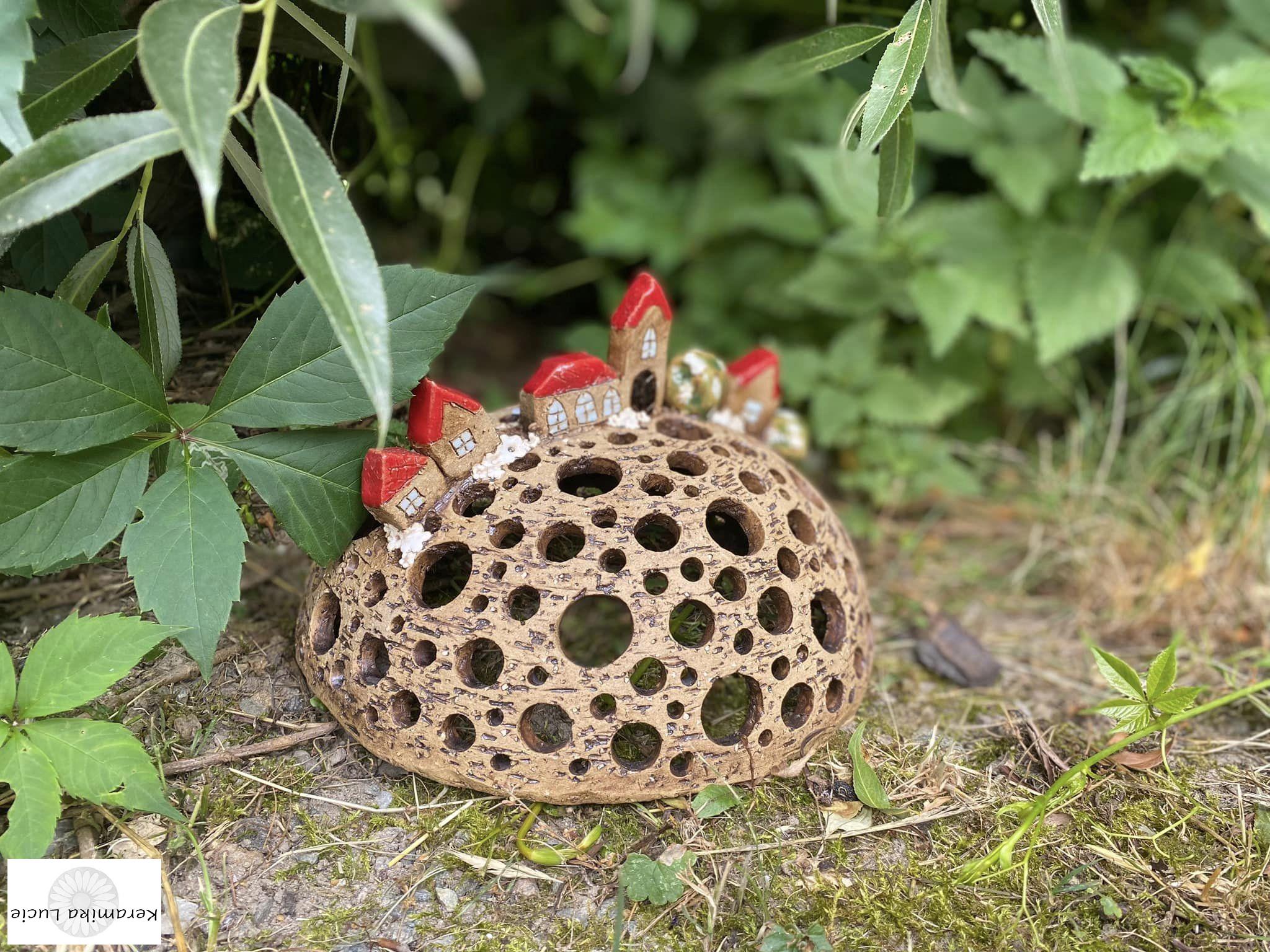 Kopeček s vesničkou 25 cm
