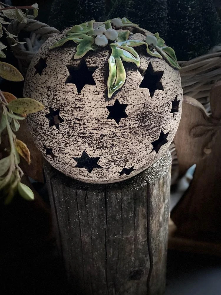 Koule 15 cm, výřez hvězdy se jmelím